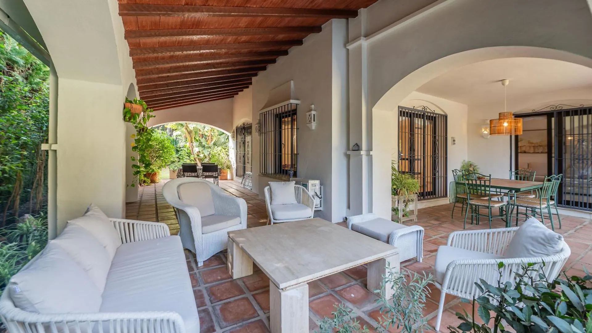 Villa In Marbella With Golf Views 0*,  Spanyolország